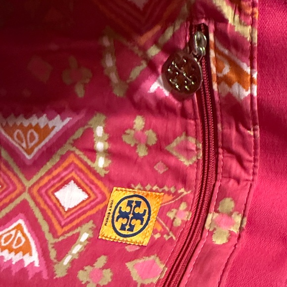 Rare Pink Canvas Tory Burch Tote Bag with Gold Accents - Picture 8 of 16